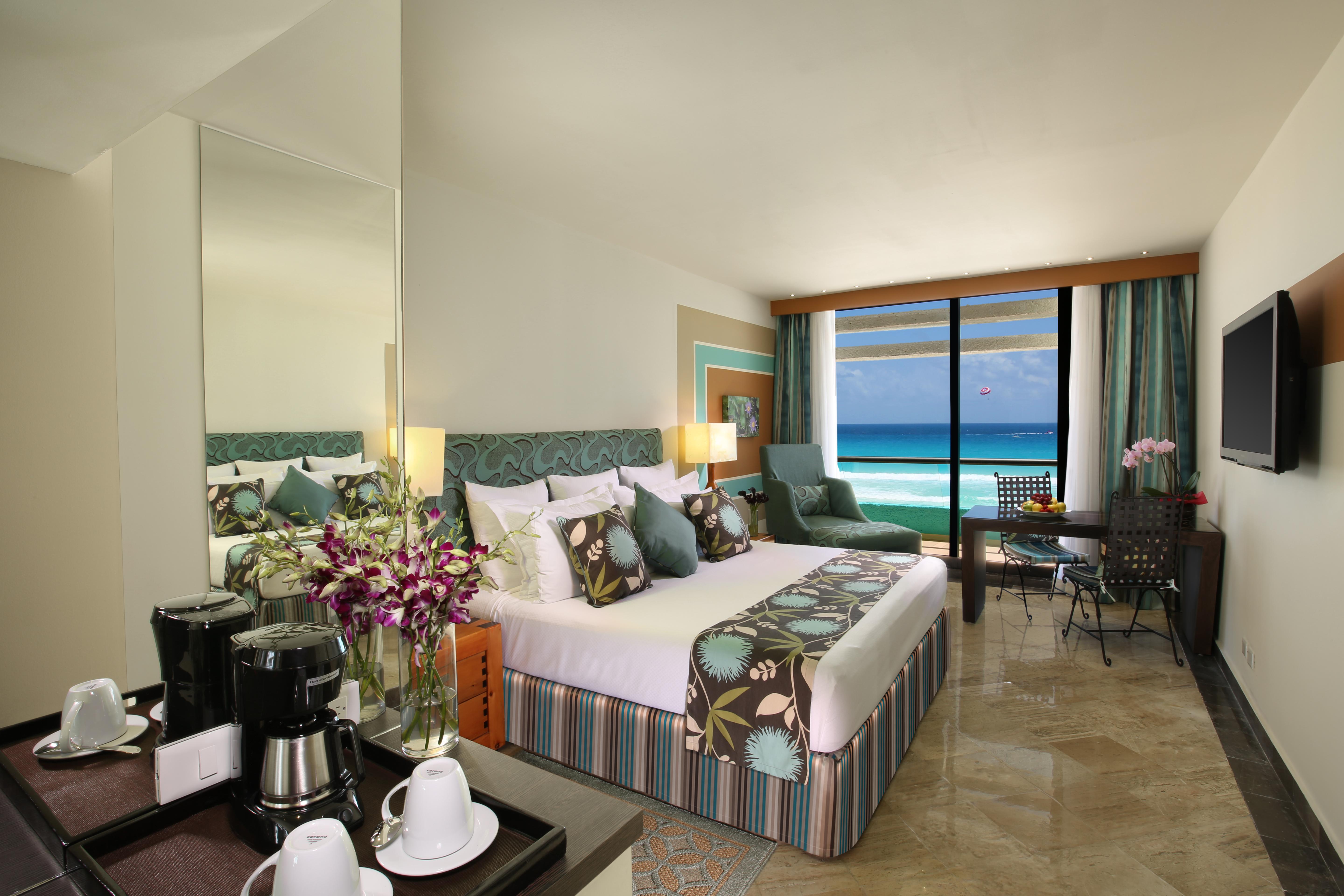 The Pyramid Cancun By Oasis Buitenkant foto A room at the Hard Rock Hotel
