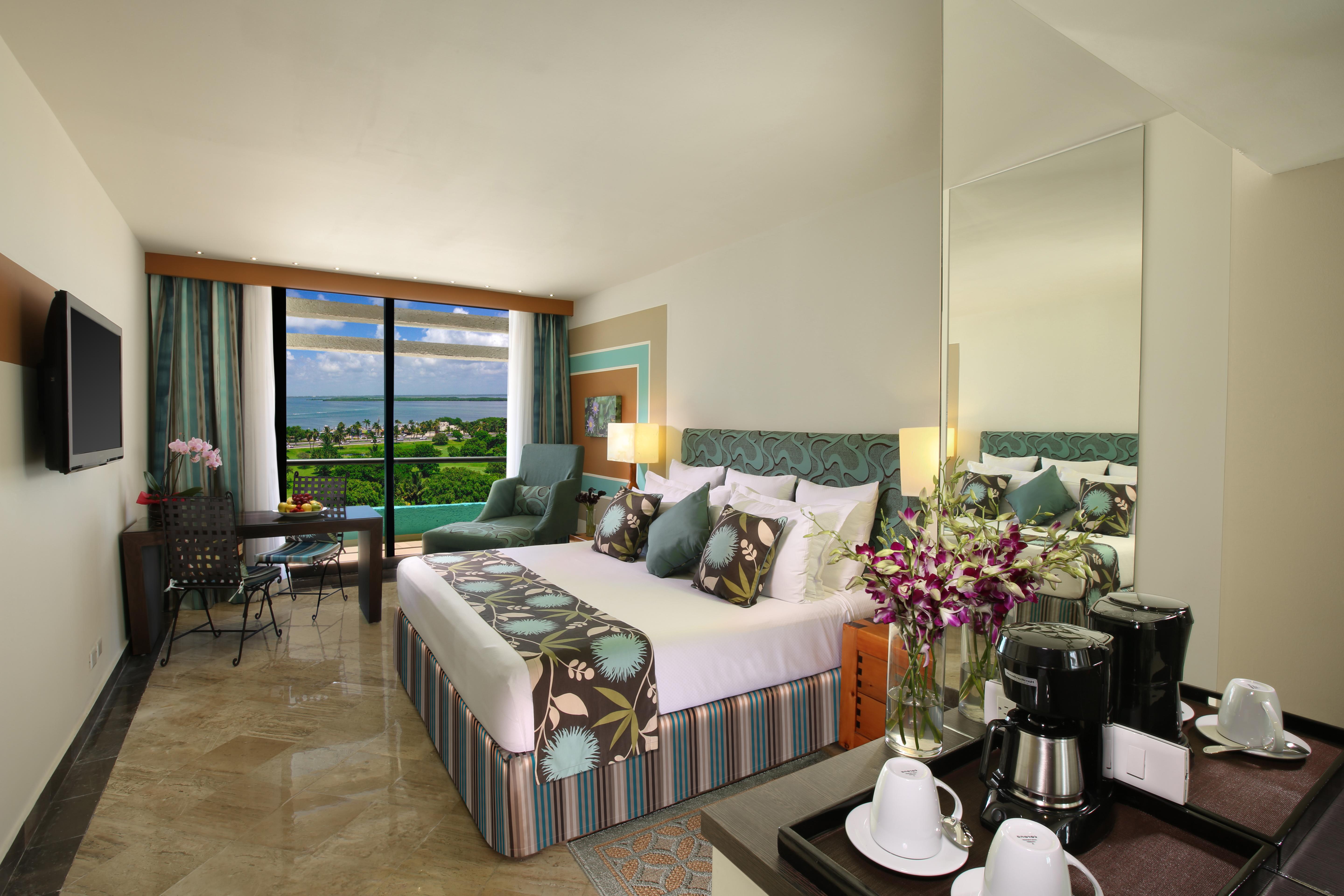 The Pyramid Cancun By Oasis Buitenkant foto A room at the Hard Rock Hotel