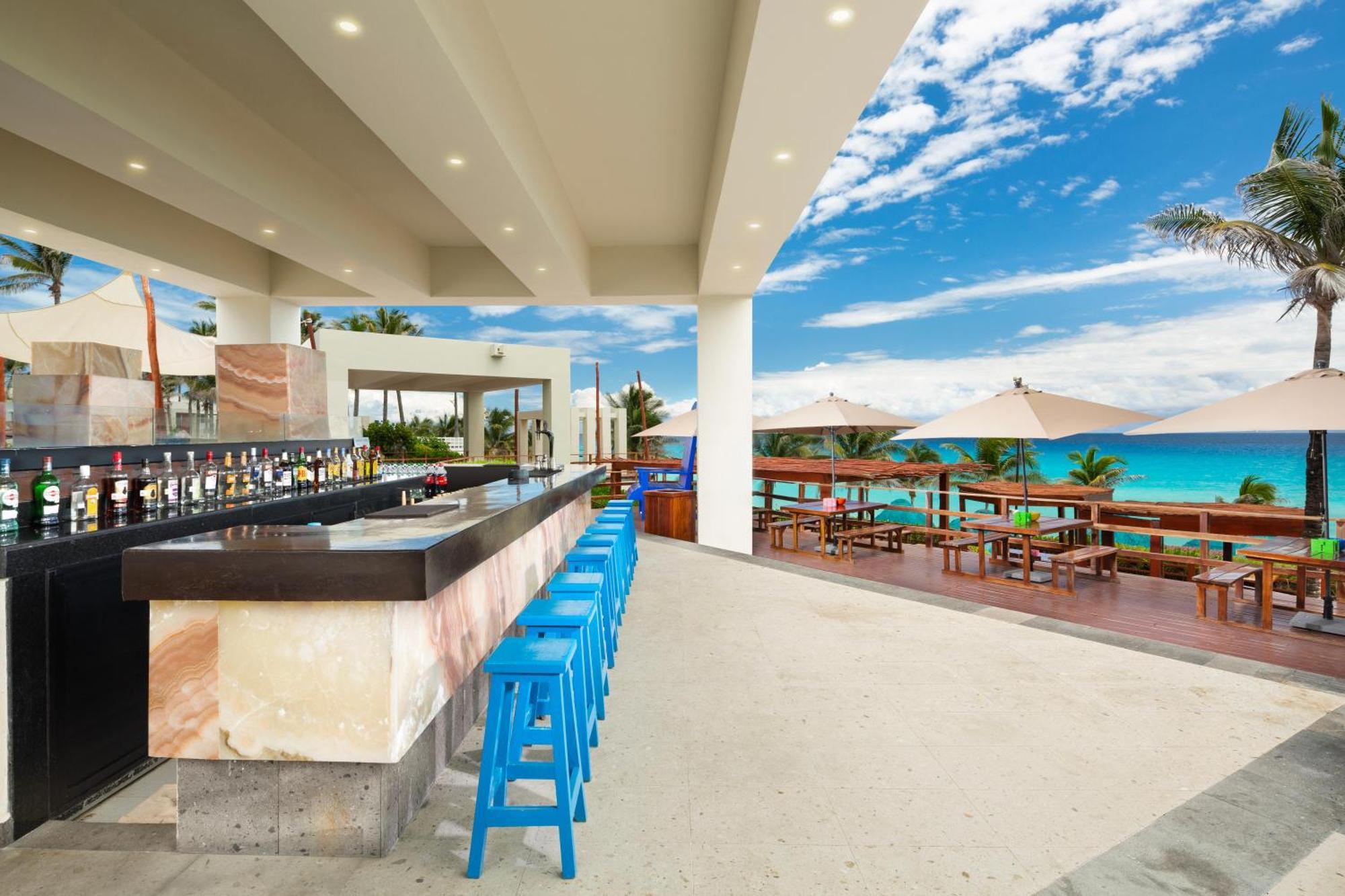 The Pyramid Cancun By Oasis Buitenkant foto The Beach Club at the Grand at Moon Palace