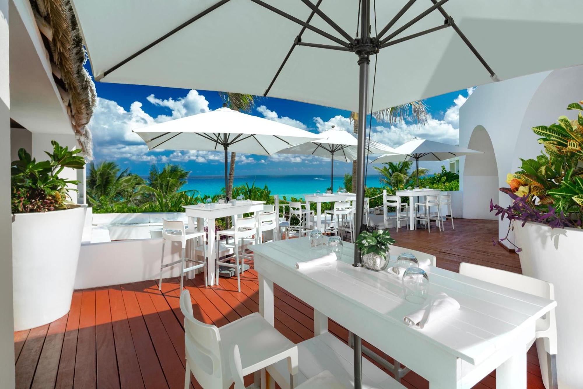 The Pyramid Cancun By Oasis Buitenkant foto The restaurant